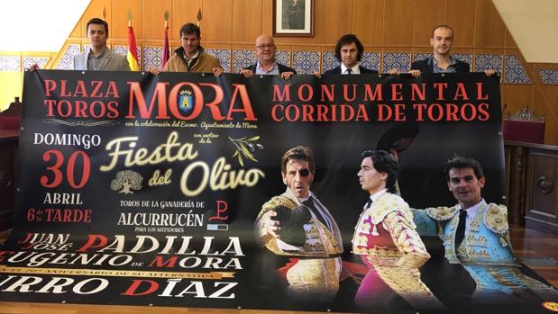 Presentación de la corrida de toros de Mora con motivo de la Fiesta del Olivo