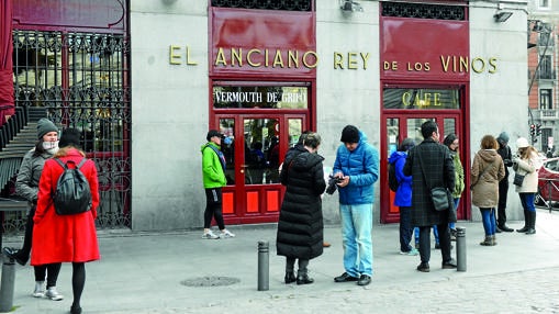 Fachada del Anciano Rey de los Vinos, en Madrid