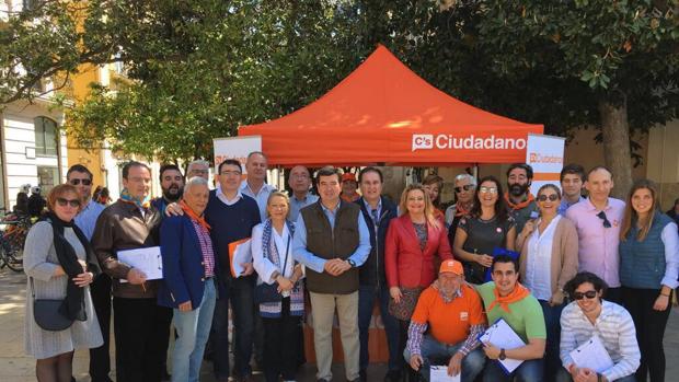 Imagen de la carpa instalada por Ciudadanos