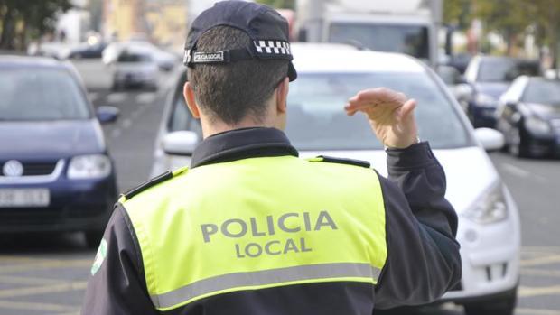 La Policía de Vitoria detiene a dos hombres por agredir a sus respectivas parejas