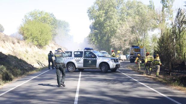 Incendio en una carretera local de Salamanca