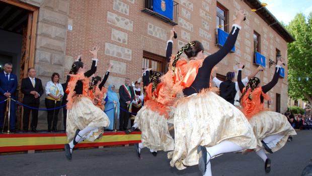 Brillante desfile de Mondas