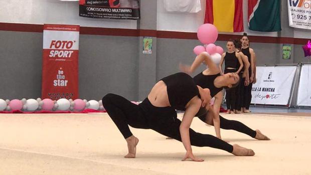 Exhibición de gimnasia rítmica en Torrijos