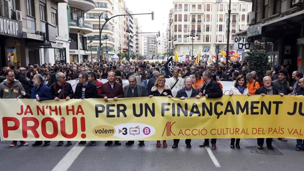 Imagen de la cabecera de la manifestación de este sábado en Valencia