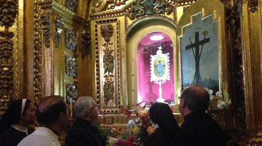 Detienen a una joven que invirtió las cruces del monasterio de Santa Faz de Alicante