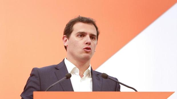 Albert Rivera durante la rueda de prensa celebrada este lunes en la sede de Cs en Madrid