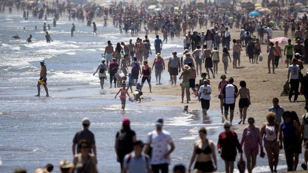 Imagen de la playa de las Arenas de Valencia tomada el pasado fin de semana