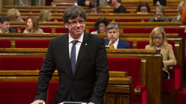 Puigdemont refuerza la futura agencia de ciberseguridad catalana