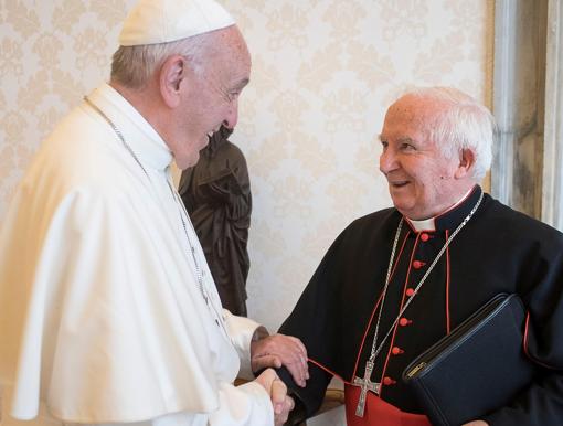 Imagen del Papa Francisco junto al cardenal Antonio Cañizares este viernes
