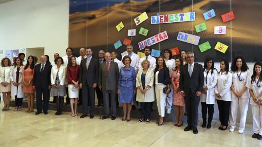 El Rey homenajea a su madre por proyectar solidaridad en los 40 años de democracia