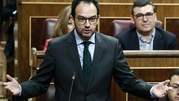 Antonio Hernández, en el Congreso de los Diputados