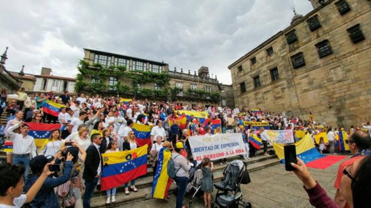 Concentración el pasado domingo en la plaza de la Quintana de Santiago