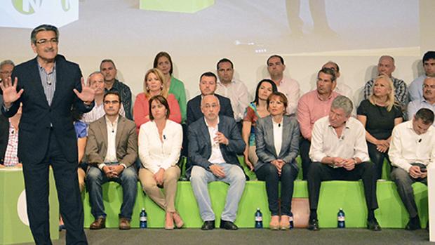 NC destaca el simbolismo de firmar con el PP el Día de Canarias el apoyo presupuestario en Madrid