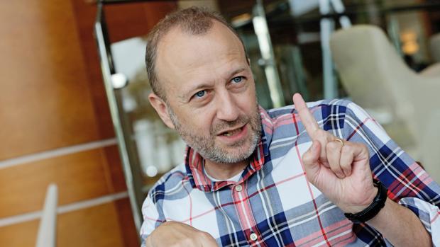 Alexis Marí critica que Ciudadanos vote contra ayudas al transporte en Valencia y apoye el cupo vasco