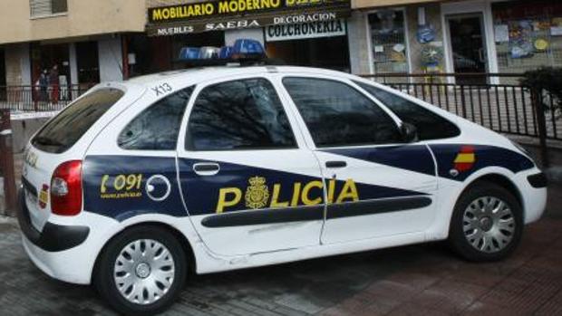 Detenidos dos hermanos por retener a una empleada del hogar que robó 8.000 euros a sus padres