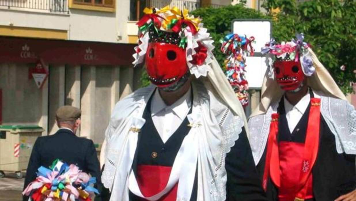 Fiesta de los Pecados y Danzantes en el Corpus de Camulñas