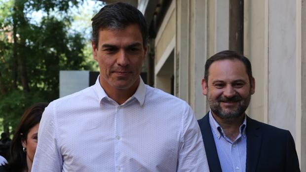 Pedro Sánchez y José Luis Ábalos