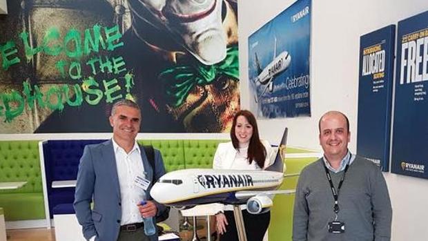 Directivos de Turismo de Lanzarote han visitado la sede de Ryanair para analizar de nuevos vuelos a la isla