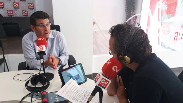 Imagen de la entrevista de Jorge Rodríguez con José Forés en CV Radio