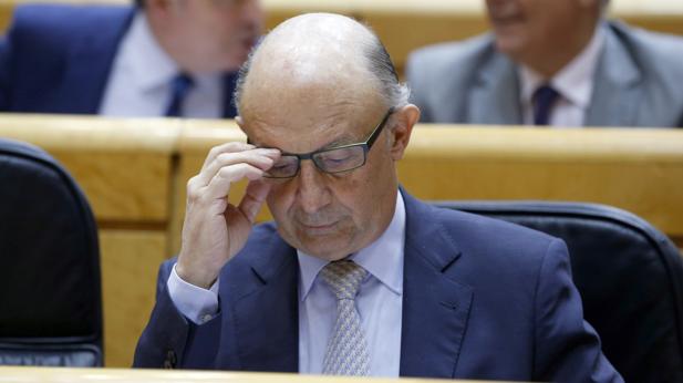 El ministro de Hacienda, Cristóbal Montoro, en una imagen reciente en el Senado