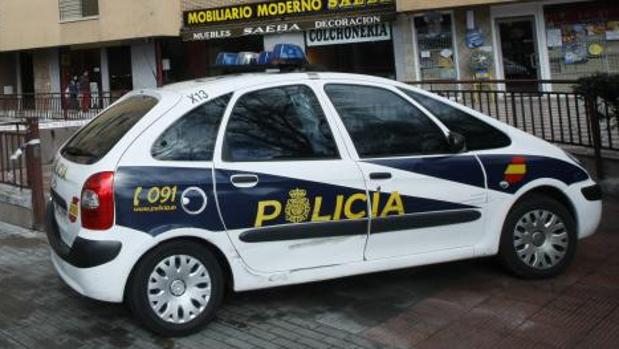 Coche patrulla de la Policía Nacional en Valencia