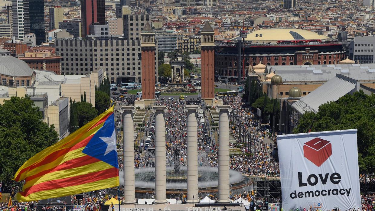 Jornada "Referéndum es Democracia», organizada por la ANC, la AMI, y Òmnium Cultural