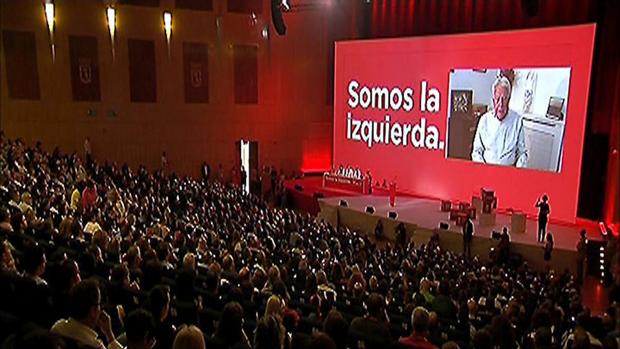 Felipe González evita nombrar a Pedro Sánchez en su discurso