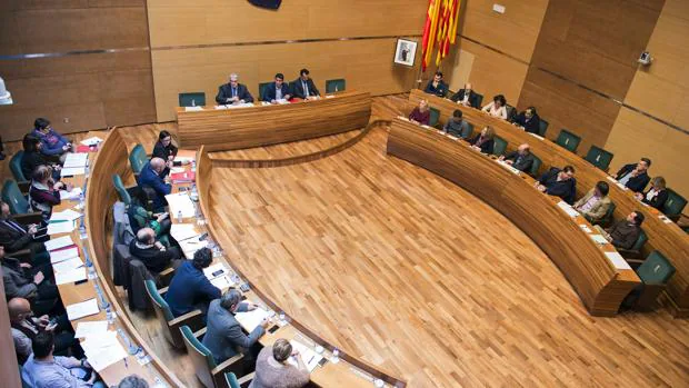 Imatge del Ple de la Diputació de València