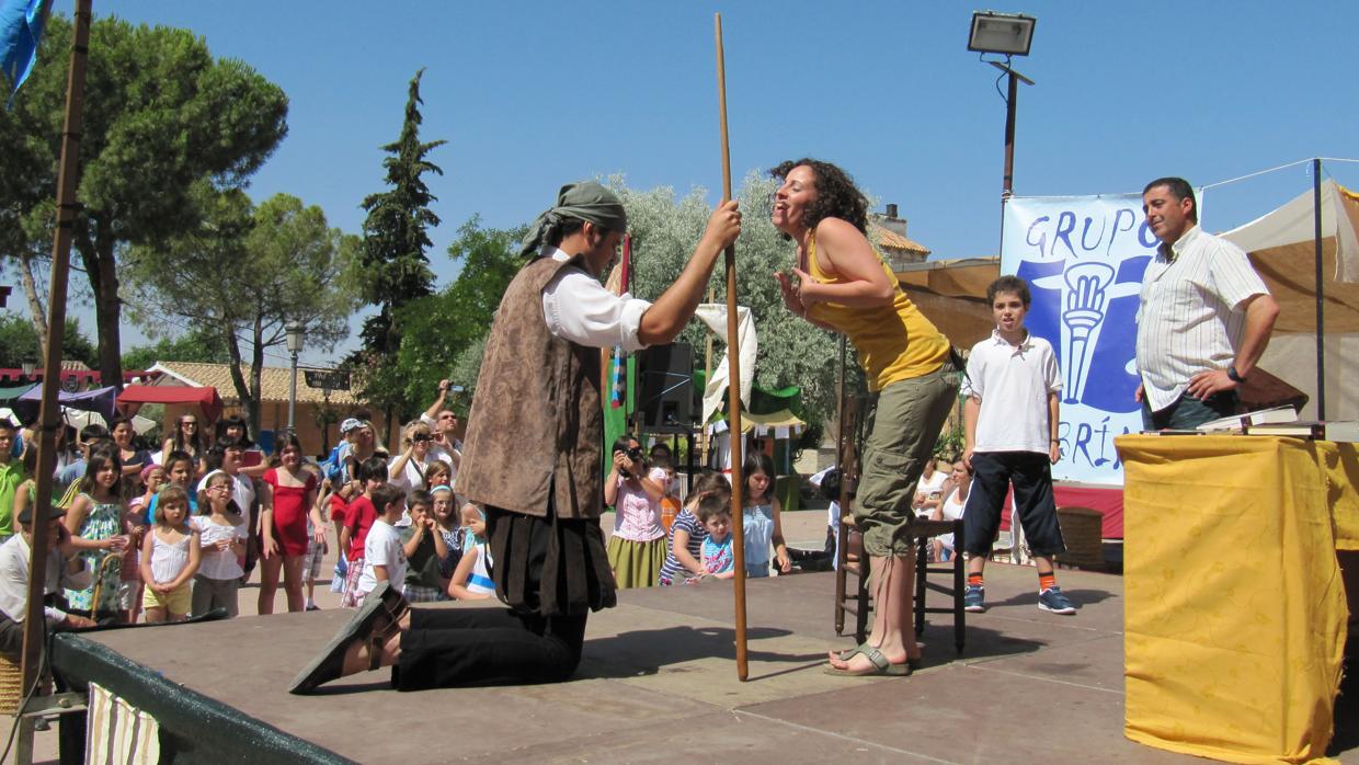 Una representación teatral dedica al público infantil