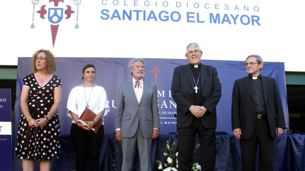 Luis del Val, galardonado por el colegio Santiago el Mayor de Toledo