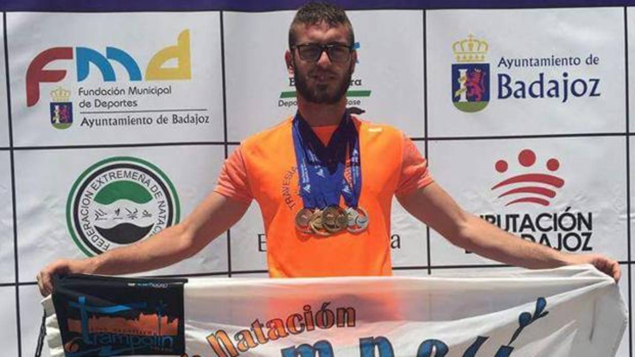 El nadador Juan García (CN Trampolín), dos medallas de oro y una de plata en el campeón de España máster