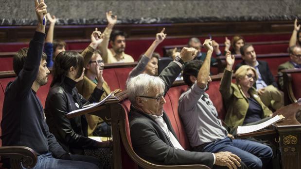 La dimisión de Jordi Peris como concejal acelera el reajuste de competencias en València en Comú