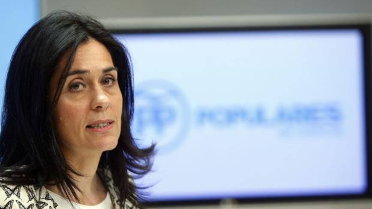 La diputada del PP, Paula Prado, encargada de defender la posición de su partido