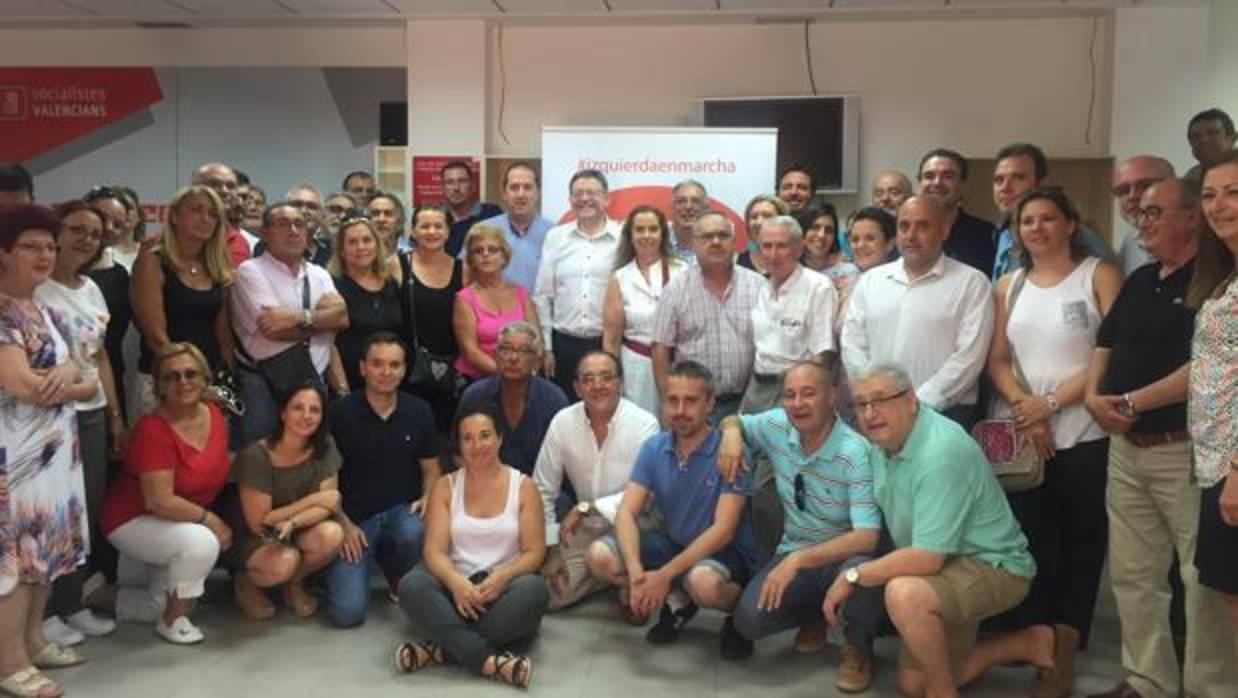 Ximo Puig, este sábado junto a militantes de Benidorm