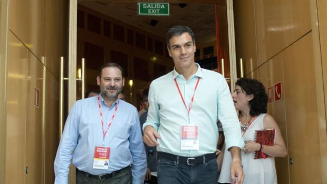 Pedro Sánchez y José Luis Ábalos, en una imagen de archivo