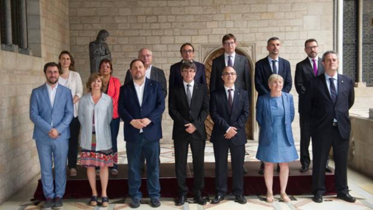 Foto del actual gobierno, hecha el pasado lunes tras los últimos cambios en el gobierno catalán