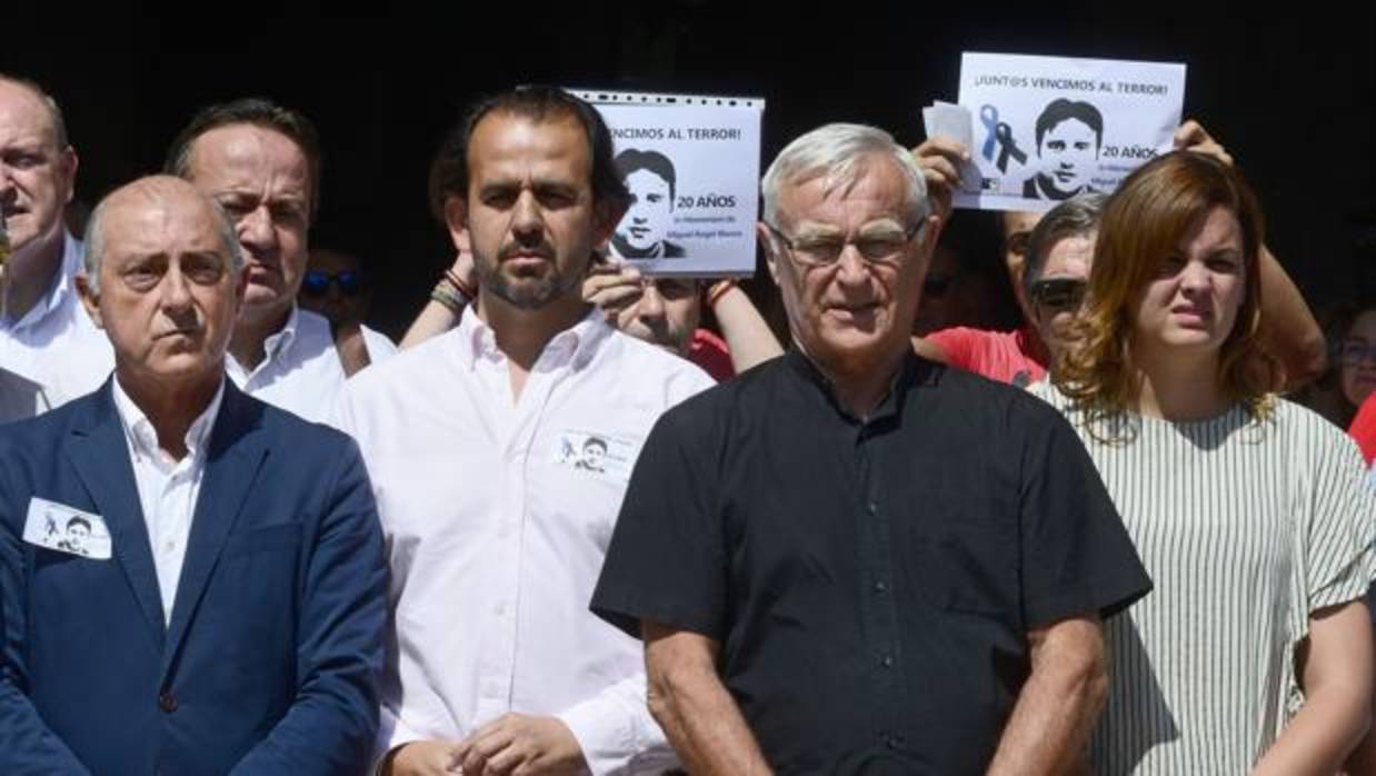 Imagen de Joan Ribó en el homenaje a Miguel Ángel Blanco en Valencia