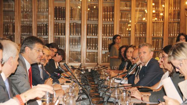 Alfonso Rueda durante la reunión con el Minstro de Justicia Rafael Catalá