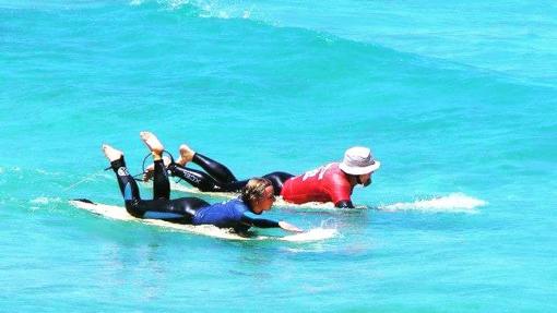 Cinco buenas playas canarias para hacer postureo de surf