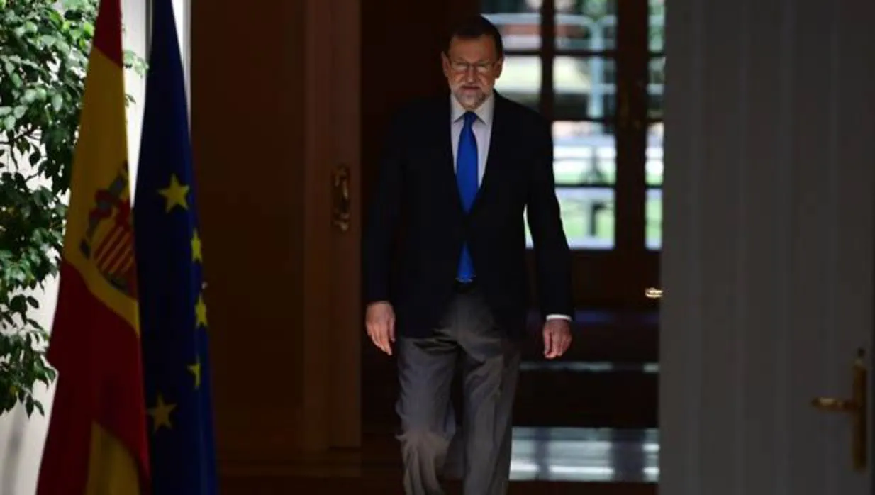 El presidente del Gobierno, Mariano Rajoy, este viernes en el Palacio de la Moncloa