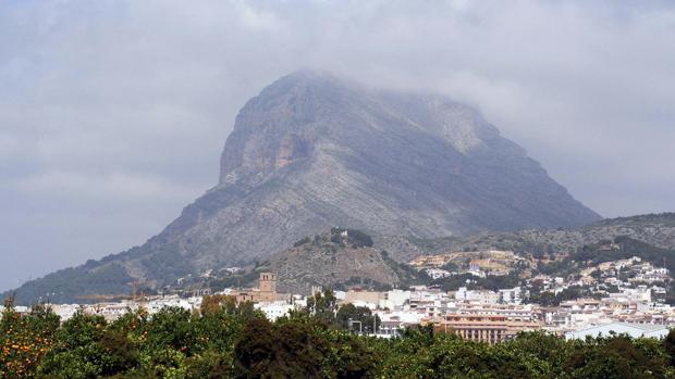 El Supremo ratifica la primera demolición de un chalé de lujo en el parque natural del Montgó