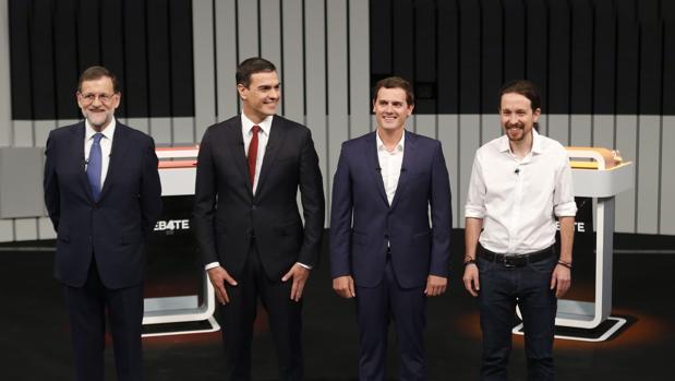 Sánchez supera en valoración a Rajoy, Iglesias y Rivera