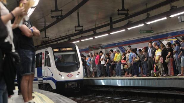 Metro reforzará la línea 1 hasta un 11% durante el cierre de Cercanías entre Atocha y Sol