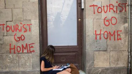 Pintadas contra los turistas perpetradas por Arran en Barcelona