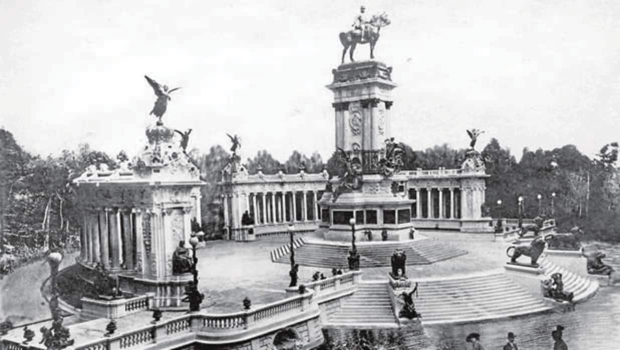 Inauguración del monumento a Alfonso XII el 3 de junio de 1922