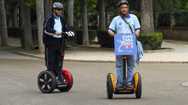 Barcelona limita los «segways» y los patinetes de uso turístico en Ciutat Vella