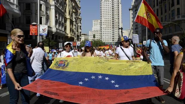 Venezolanos en Madrid durante una marcha en la capital, contra el régimen de Maduro