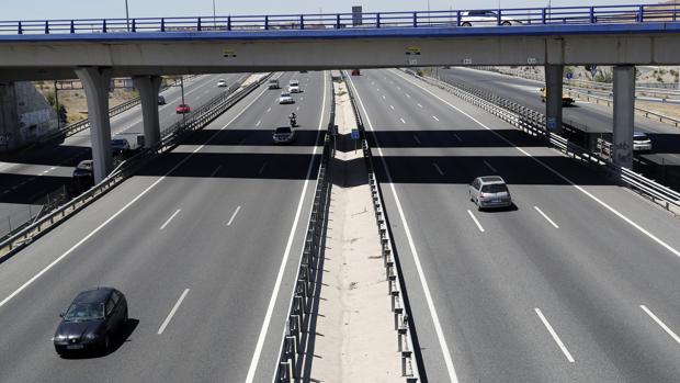 Las carreteras valencianas recuperan la normalidad tras registrar colas de hasta ocho kilómetros en la A-3