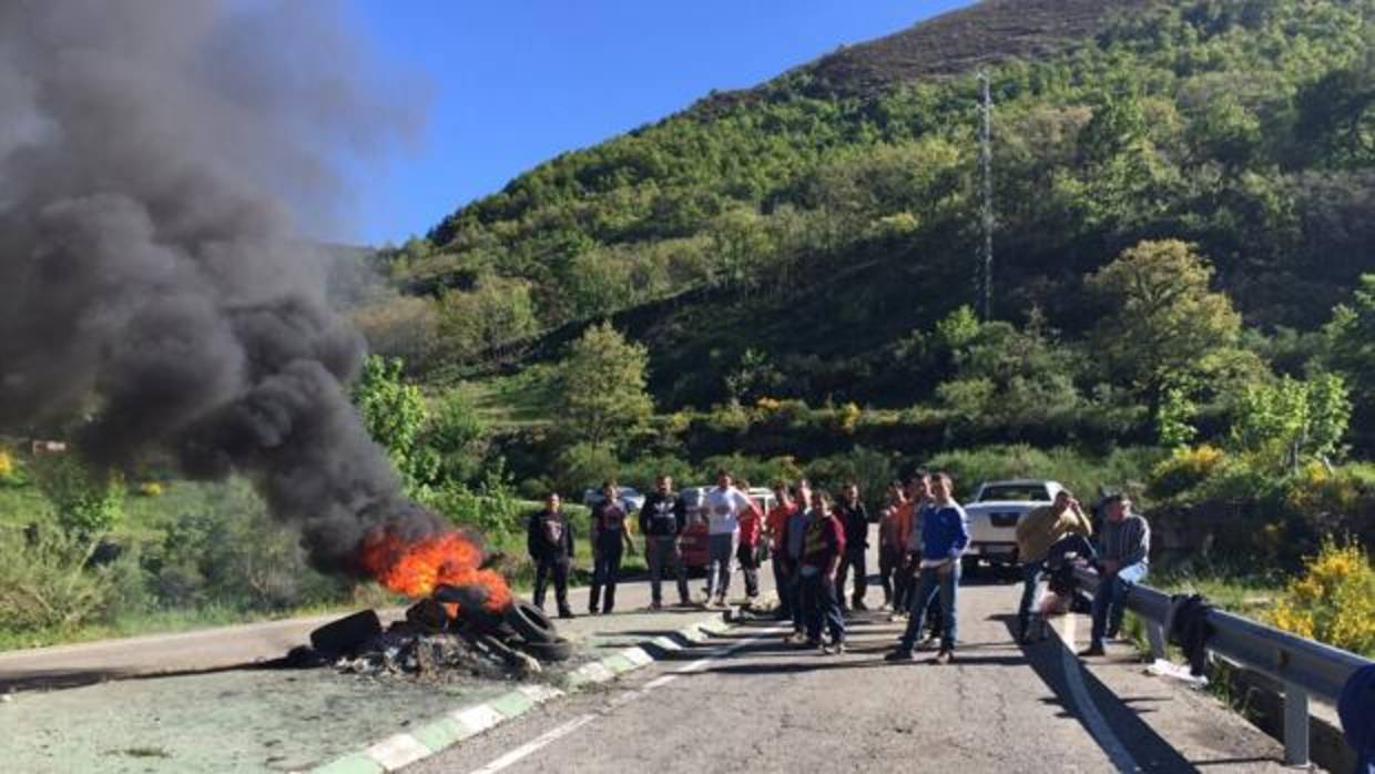 Protesta de los trabajadores de la mina «La Escondida» en 2015