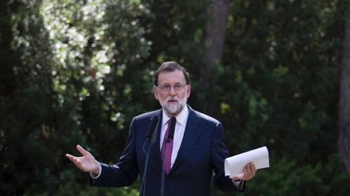 Rajoy durante su comparecencia ante los medios tras su reunión estival con el Rey